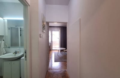 Alquiler de un acogedor apartamento de 2 habitaciones, 46 m², Voždovac, Belgrado, Serbia